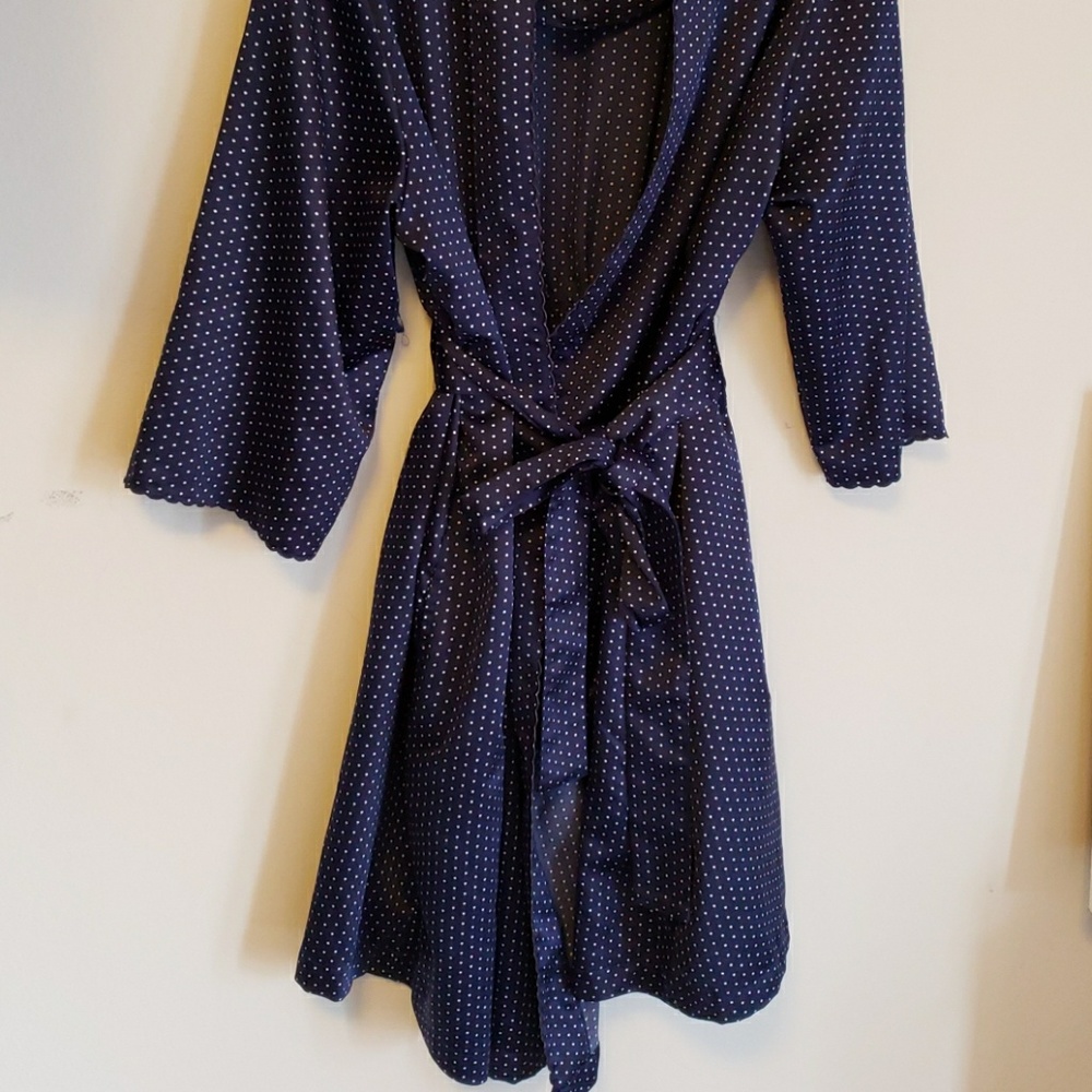 Dress Robe - Picture 3 of 4